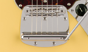 Vintage-Style Tremolo With Floating Bridge