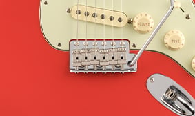 VINTAGE-STYLE HARDWARE