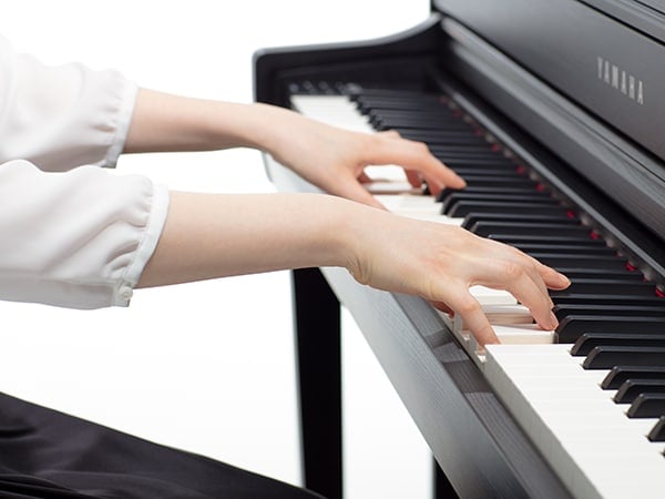 GrandTouch-S™ keyboard with wooden keys