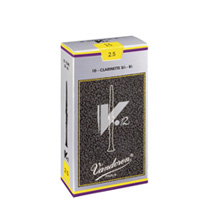 Vandoren V12 2.5 10-Un Bb Clarinet Reed