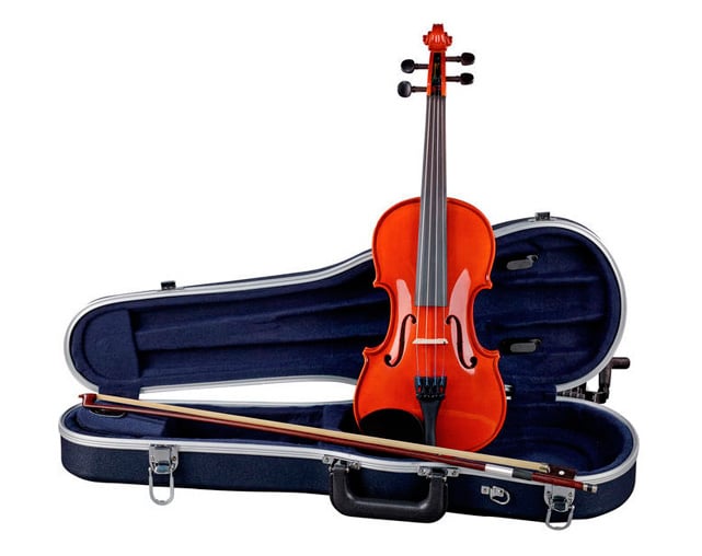 Yamaha V3-SKA 1/2 with Case and Bow Violin