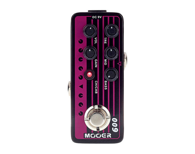 MOOER 009 Blacknight Micro Preamp Guitar Pedal