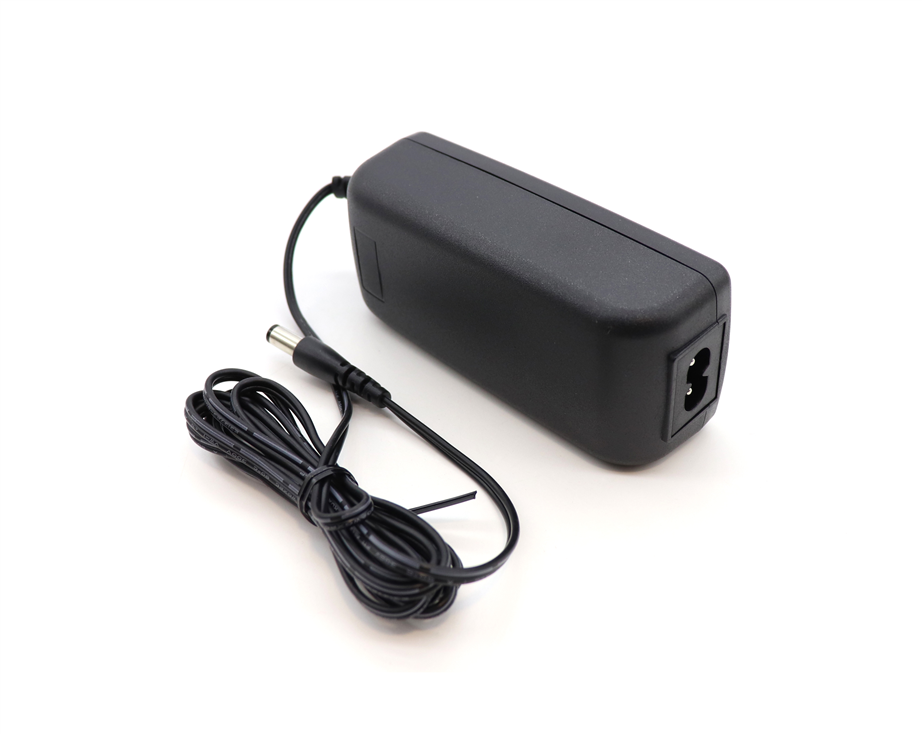 Studiologic Numa compact w/power cable AC Power Supply