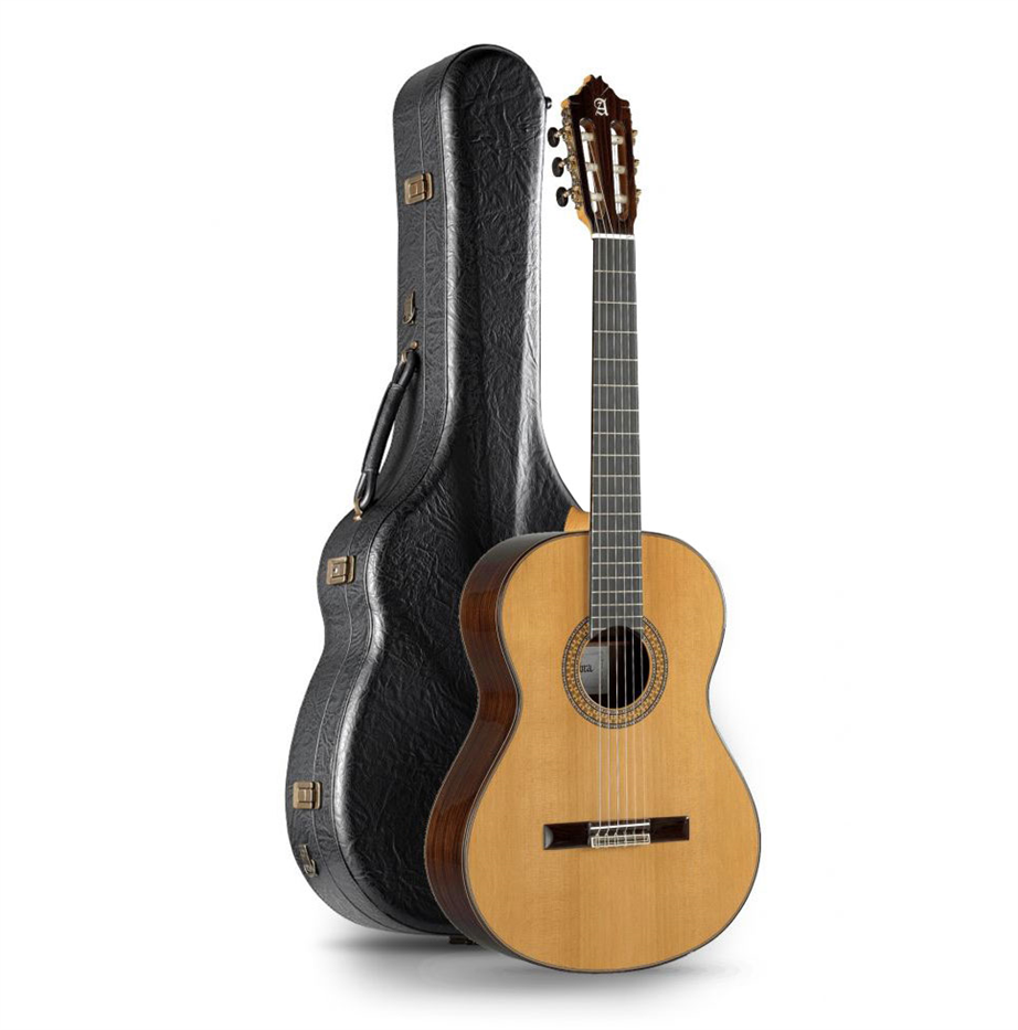 Alhambra 9P Spruce 4/4 Natural w/Case