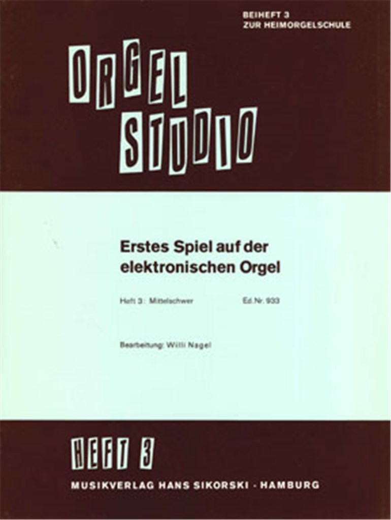 Erstes Spiel auf der elektronischen Orgel